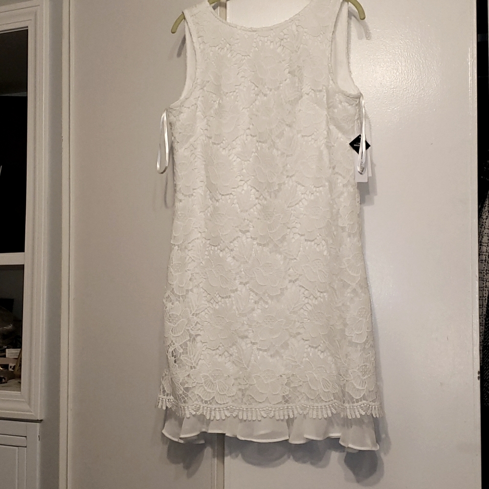 Sandra Darren 10 white lace dress ruffle NWT